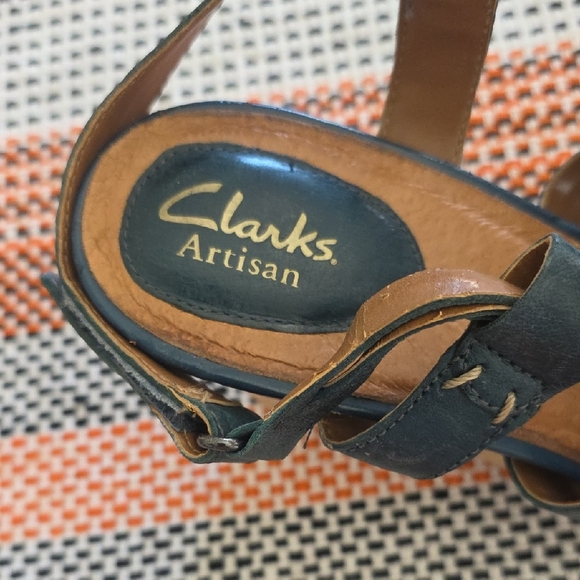 Clarks Navy and Tan Strappy Sandals - Picture 2 of 8